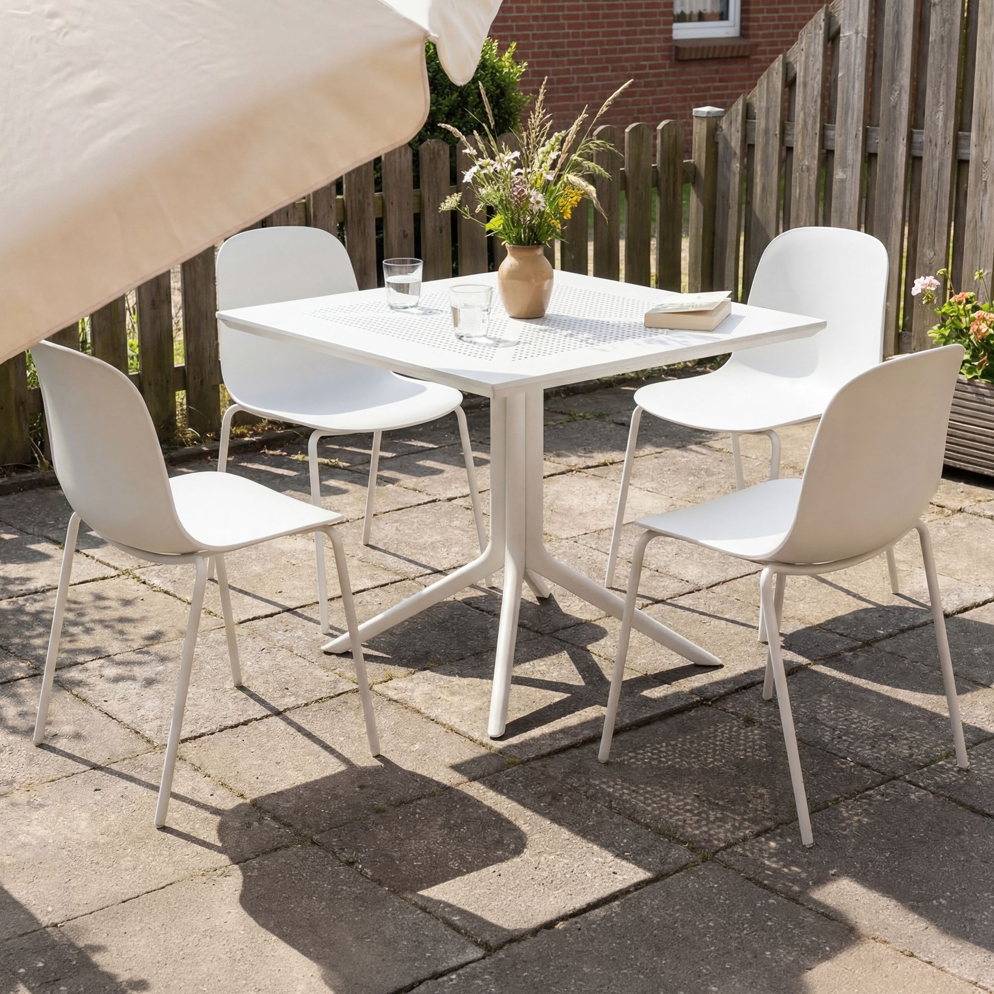 Gartenmöbel-Set Zeron mit 4 Stühlen weiß