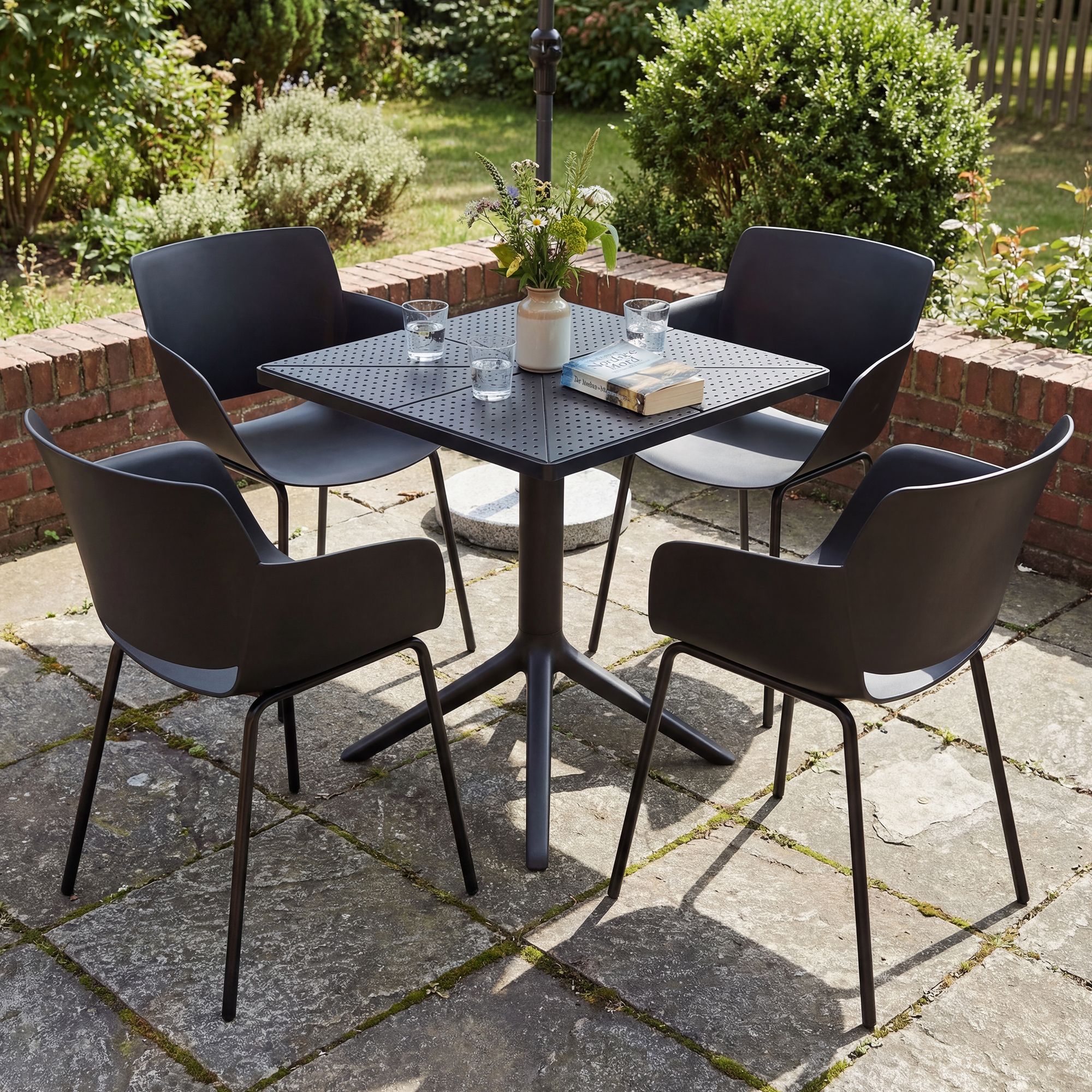 Gartenmöbel-Set Norva mit 4 Stühlen schwarz