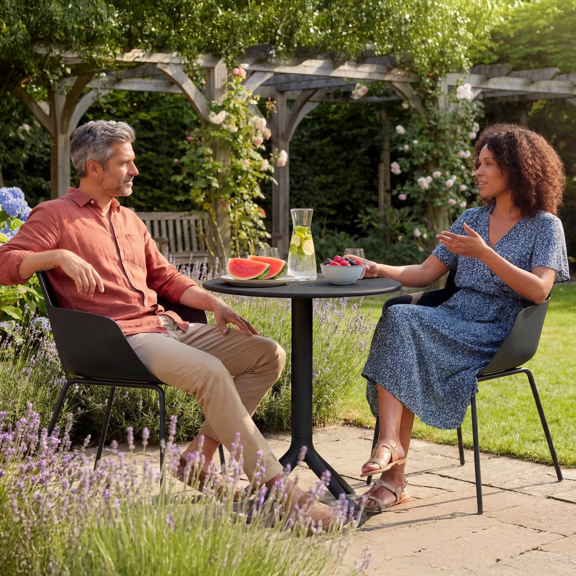 Gartenmöbel-Set Siora mit 2 Stühlen schwarz