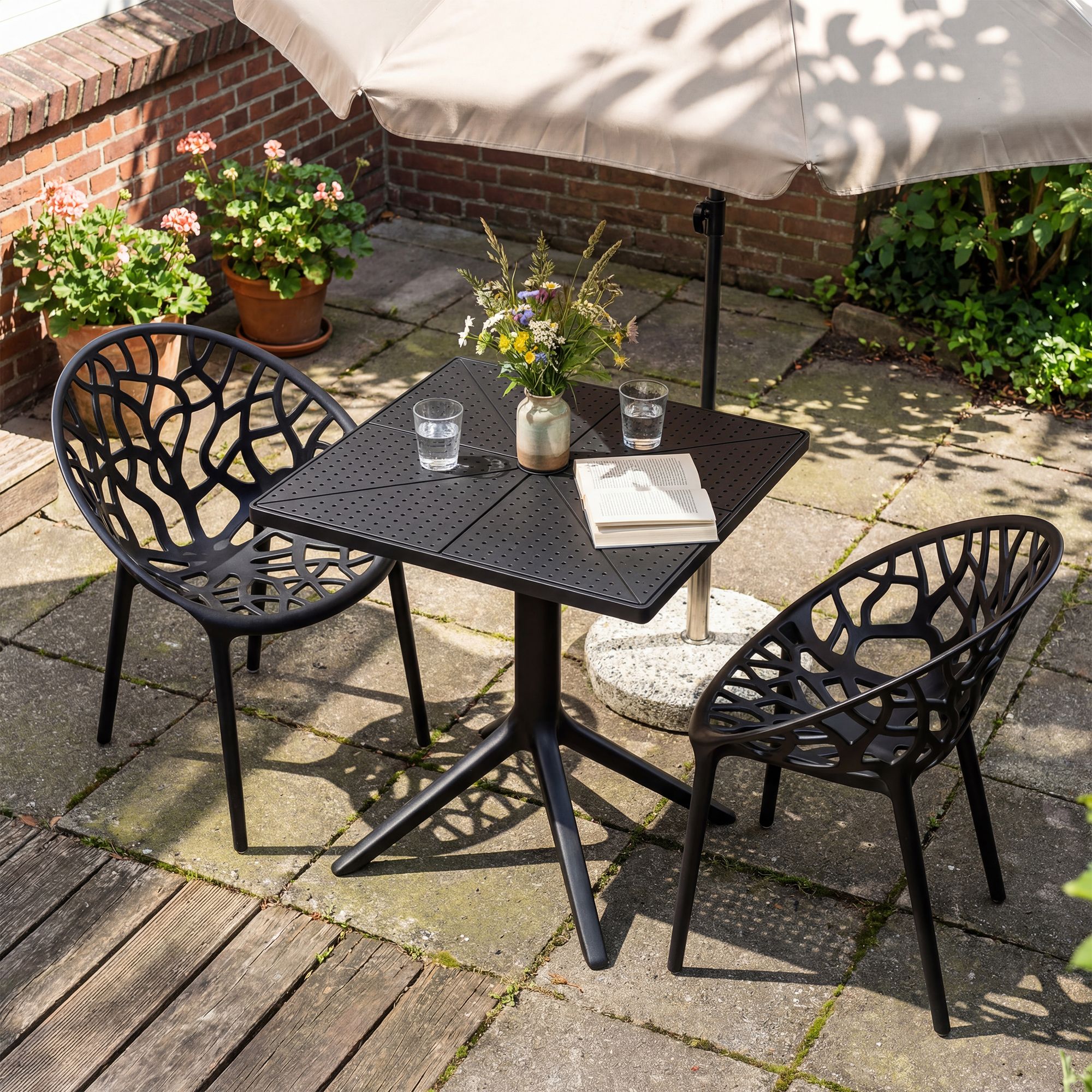 Gartenmöbel-Set Neriva mit 2 Stühlen schwarz